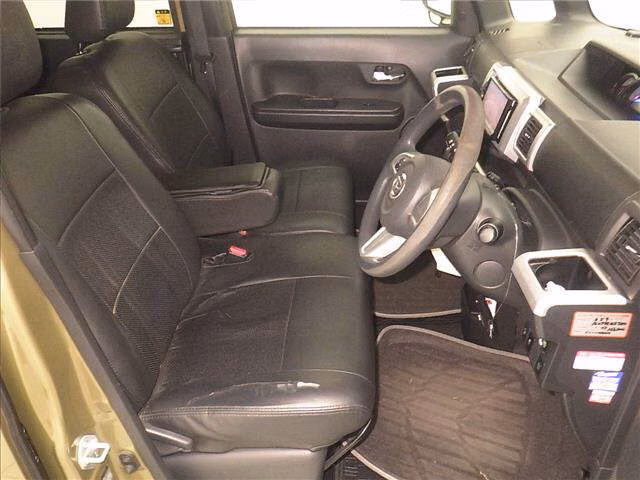 DAIHATSU WAKE