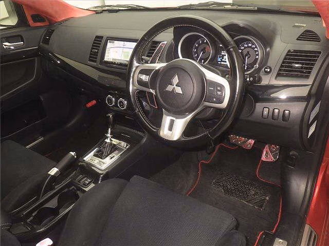 MITSUBISHI LANCER EVOLUTION