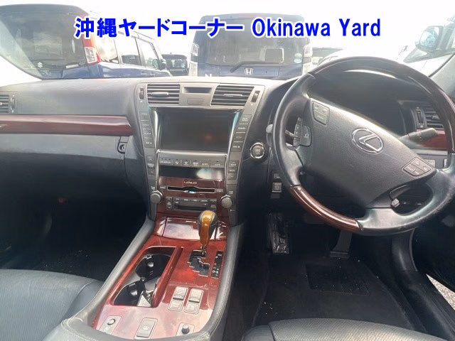 LEXUS LS460