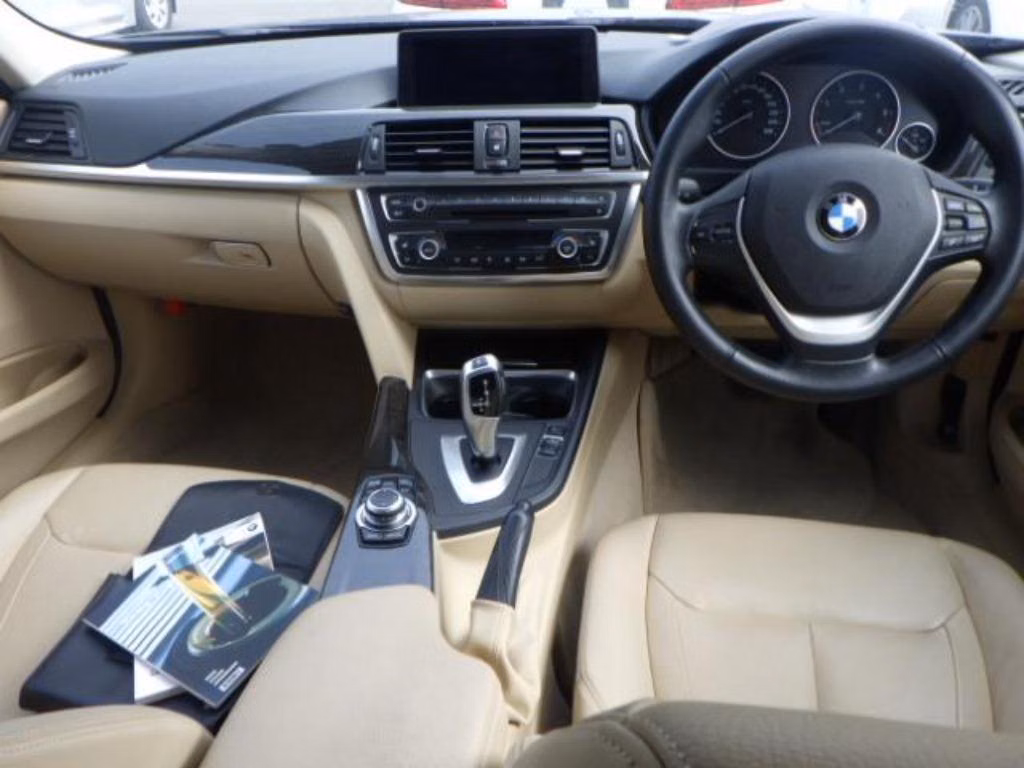 BMW 3-SERIES