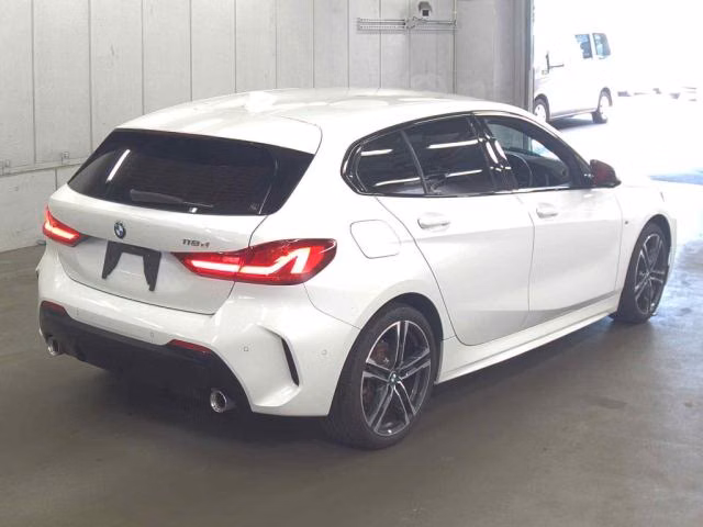 BMW 1-SERIES