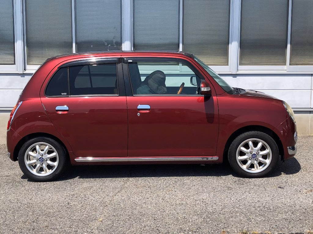 DAIHATSU MIRA GINO
