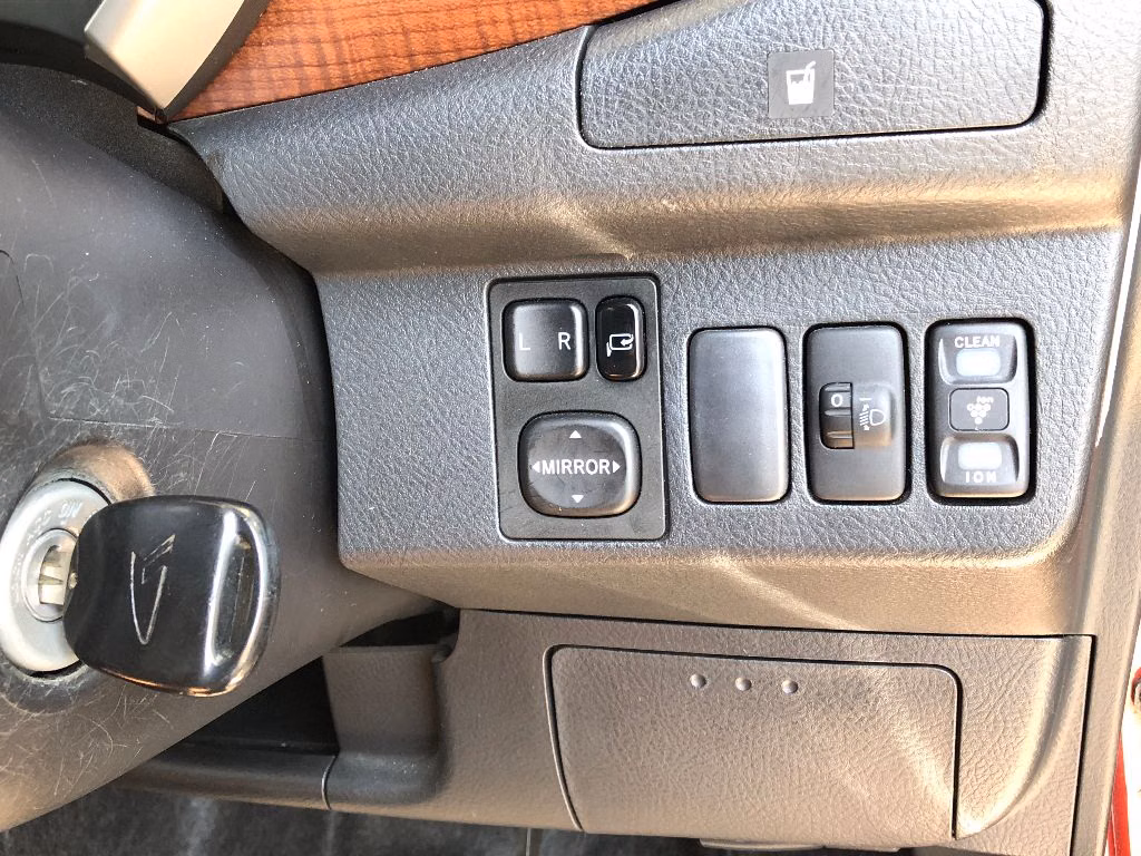 DAIHATSU MIRA GINO