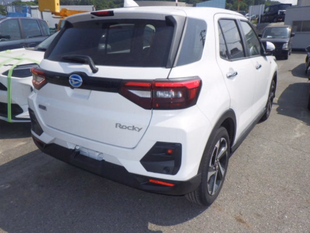 DAIHATSU ROCKY