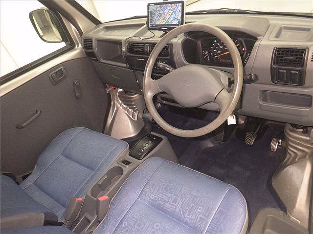 MITSUBISHI MINICAB