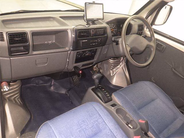 MITSUBISHI MINICAB