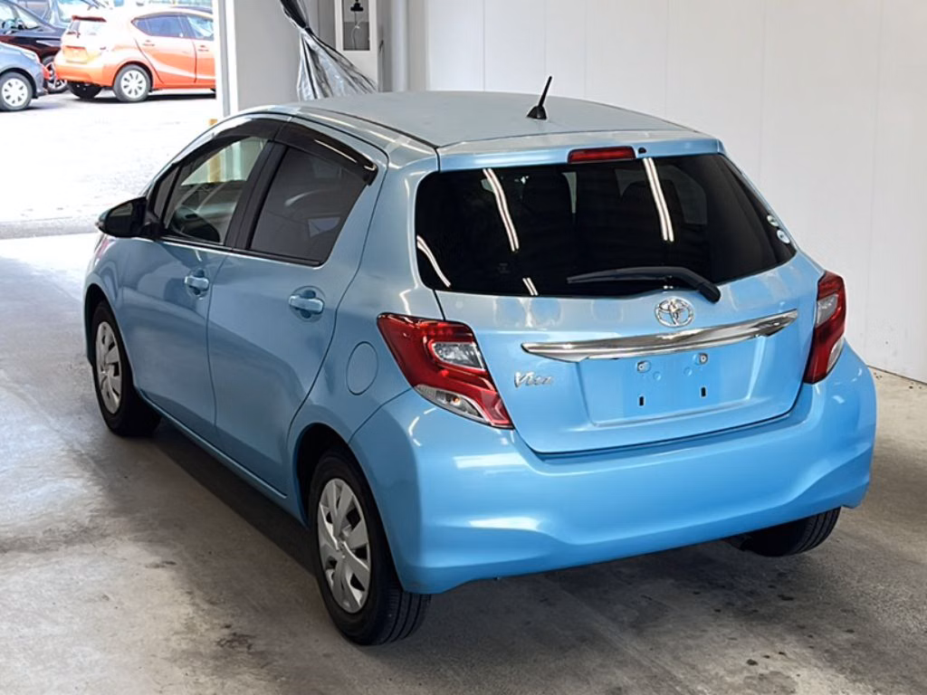 TOYOTA VITZ