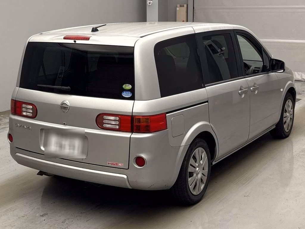 NISSAN LAFESTA