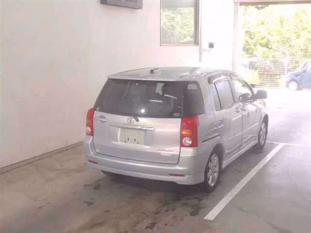 TOYOTA RAUM