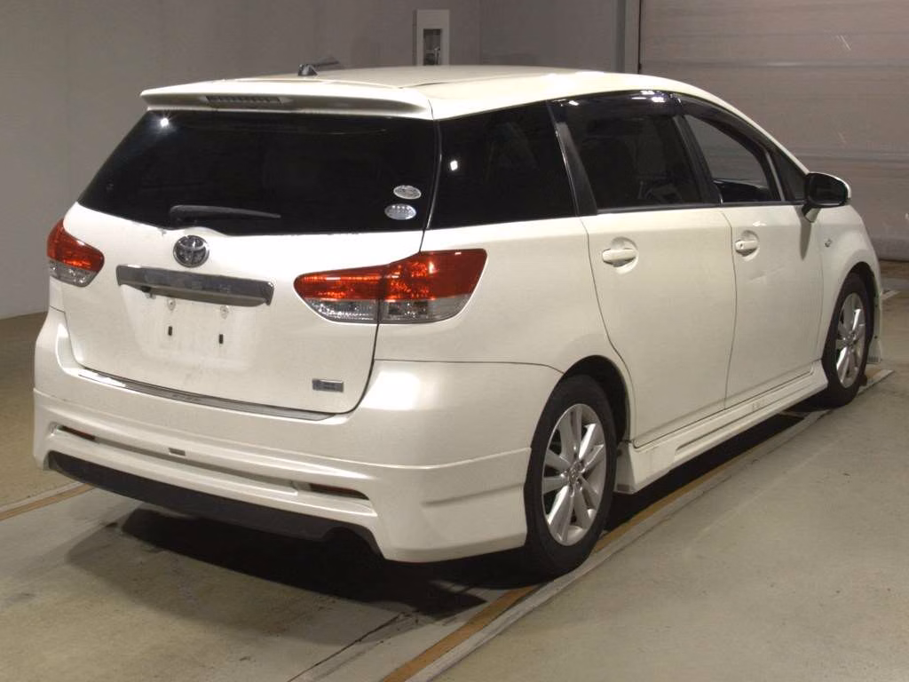 TOYOTA WISH