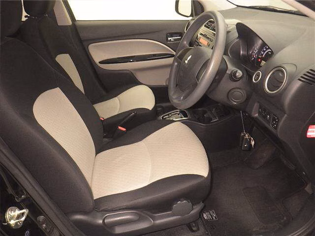 MITSUBISHI MIRAGE