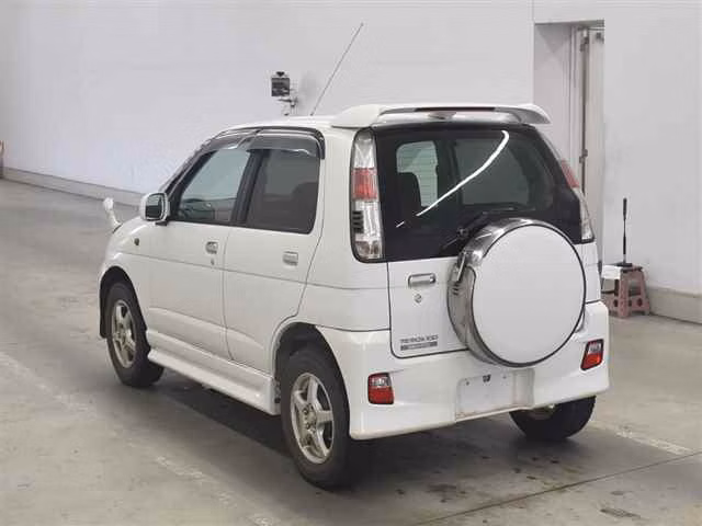 DAIHATSU TERIOS KID