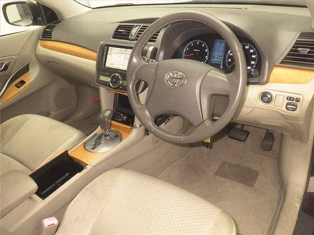 TOYOTA PREMIO
