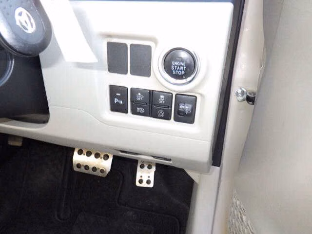 DAIHATSU BOON