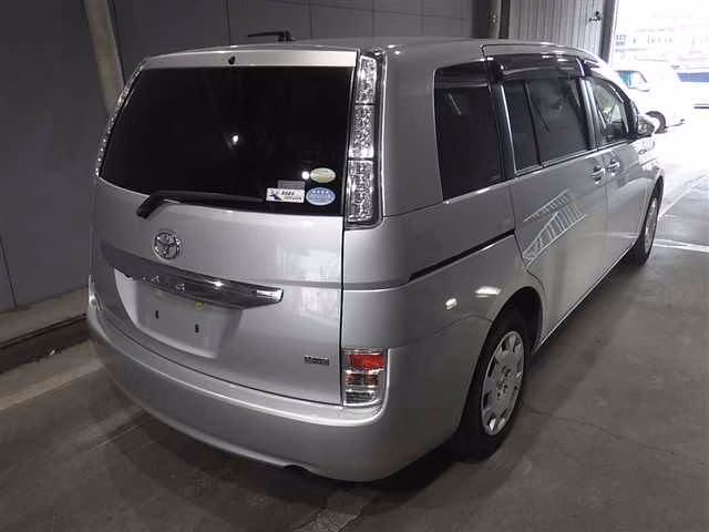 TOYOTA ISIS