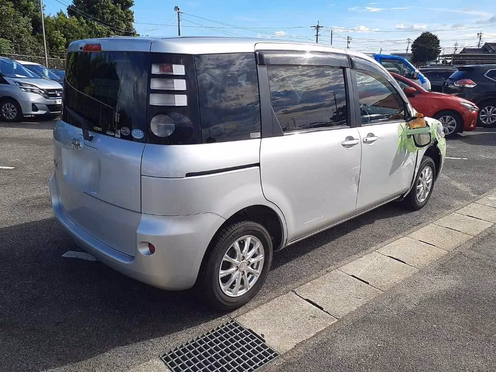 TOYOTA SIENTA