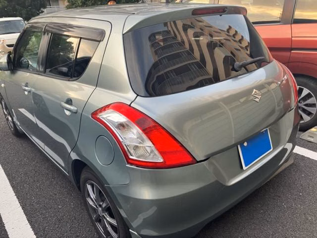 SUZUKI SWIFT