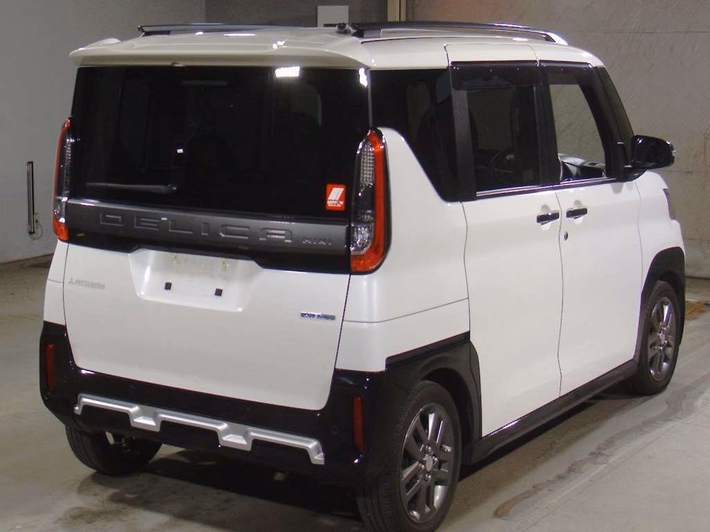 MITSUBISHI DELICA MINI