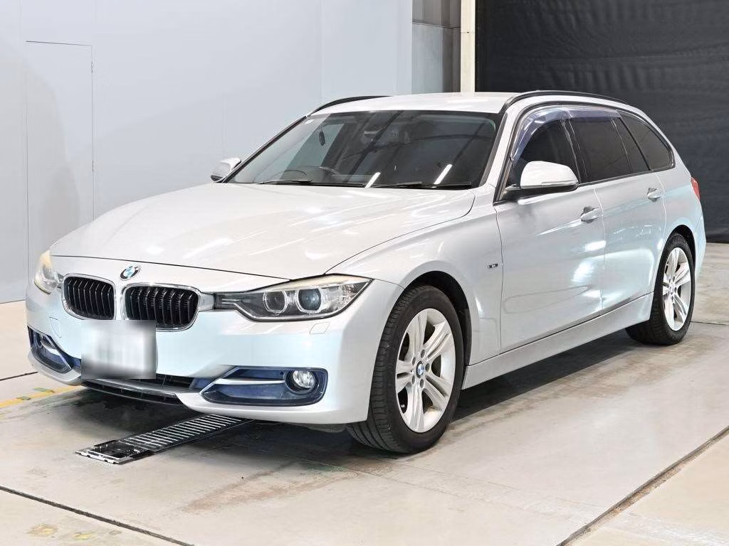 BMW 3-SERIES