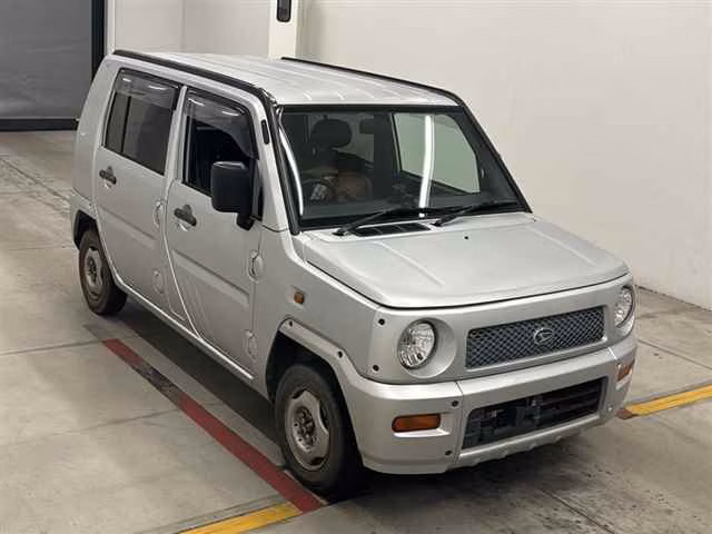 DAIHATSU NAKED