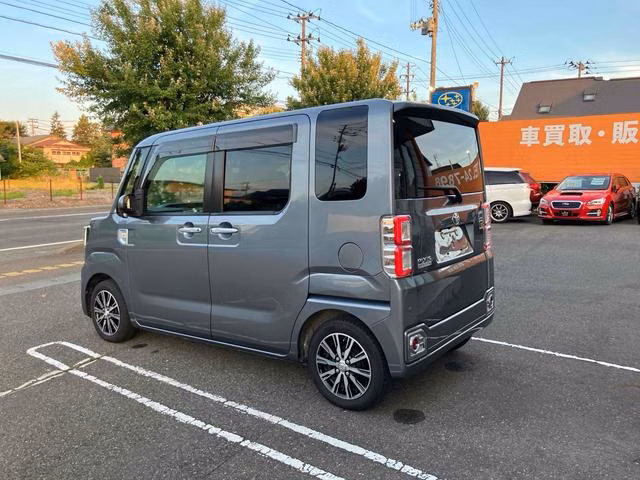 TOYOTA PIXIS MEGA