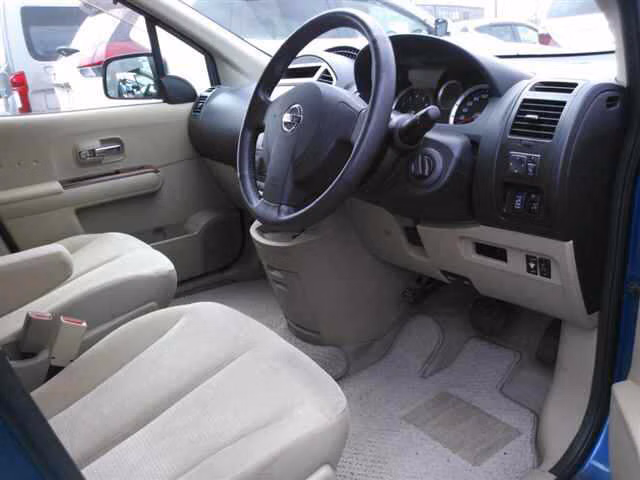 NISSAN LAFESTA