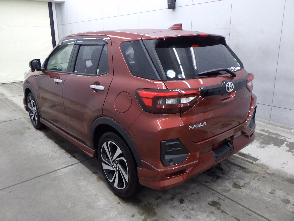 TOYOTA RAIZE