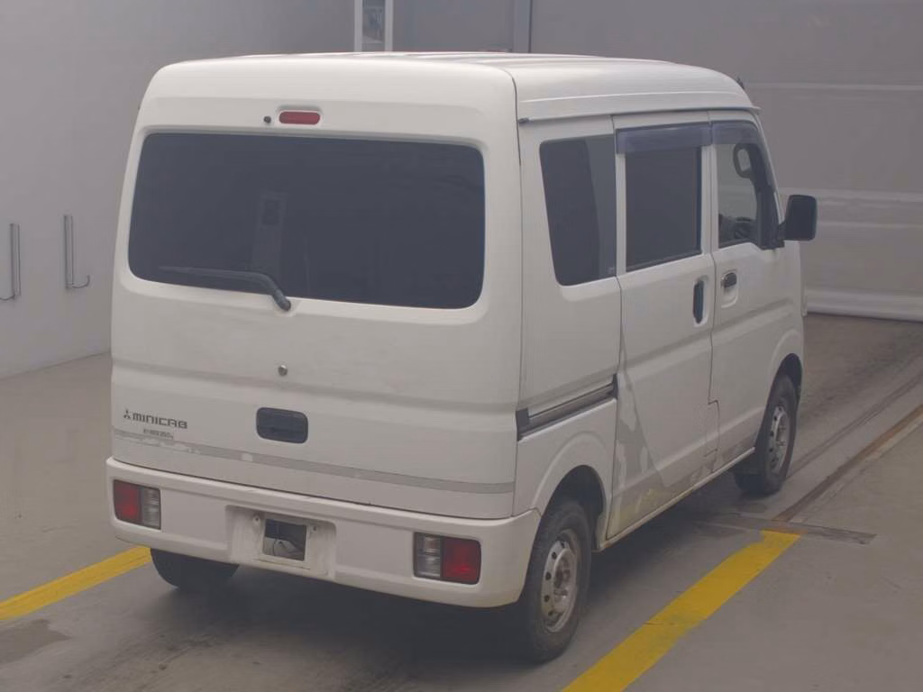 MITSUBISHI MINICAB