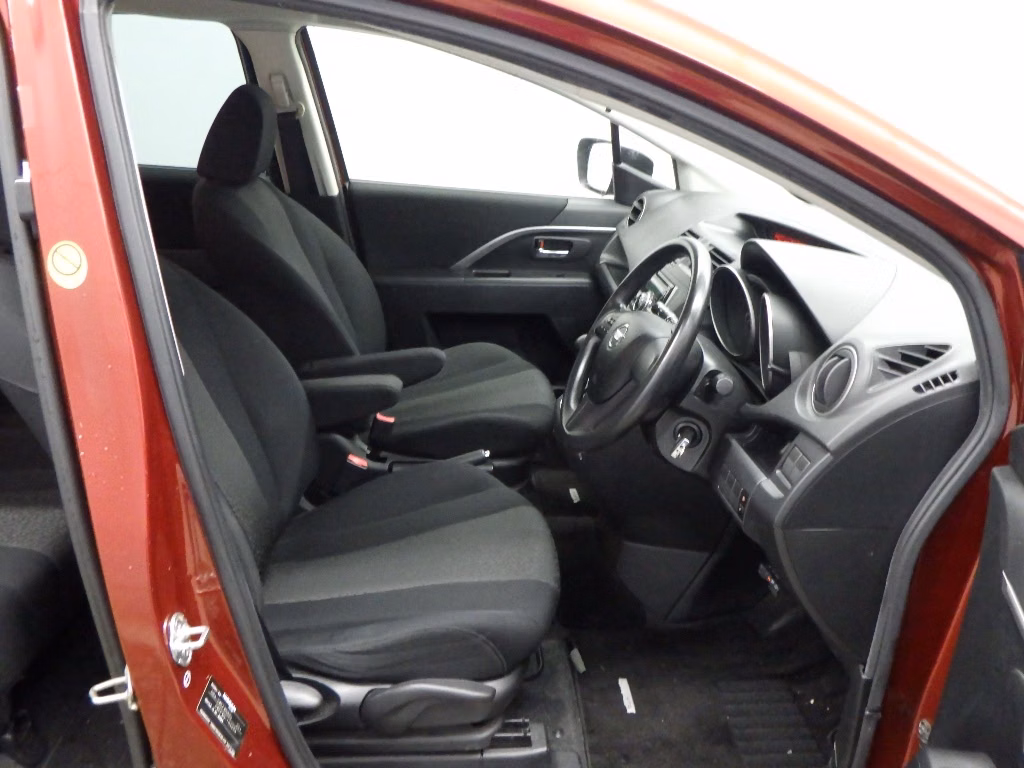 NISSAN LAFESTA