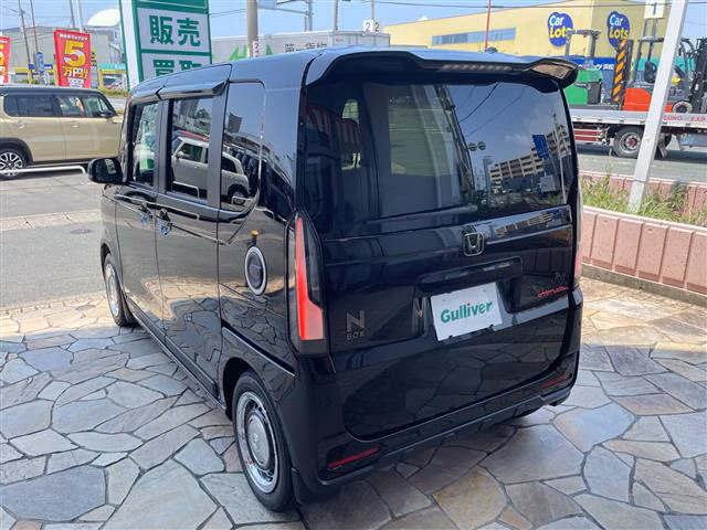 HONDA N-BOX
