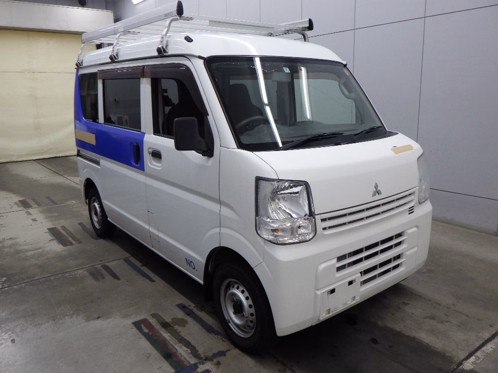 MITSUBISHI MINICAB