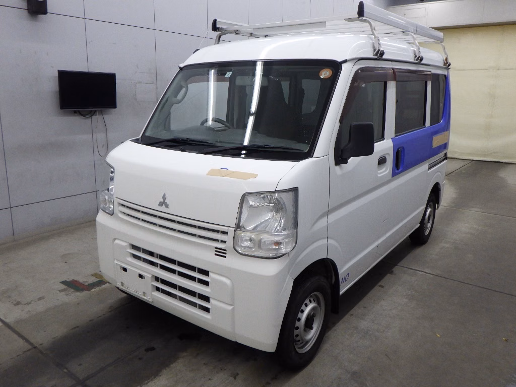 MITSUBISHI MINICAB