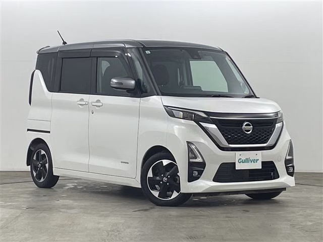 NISSAN ROOX