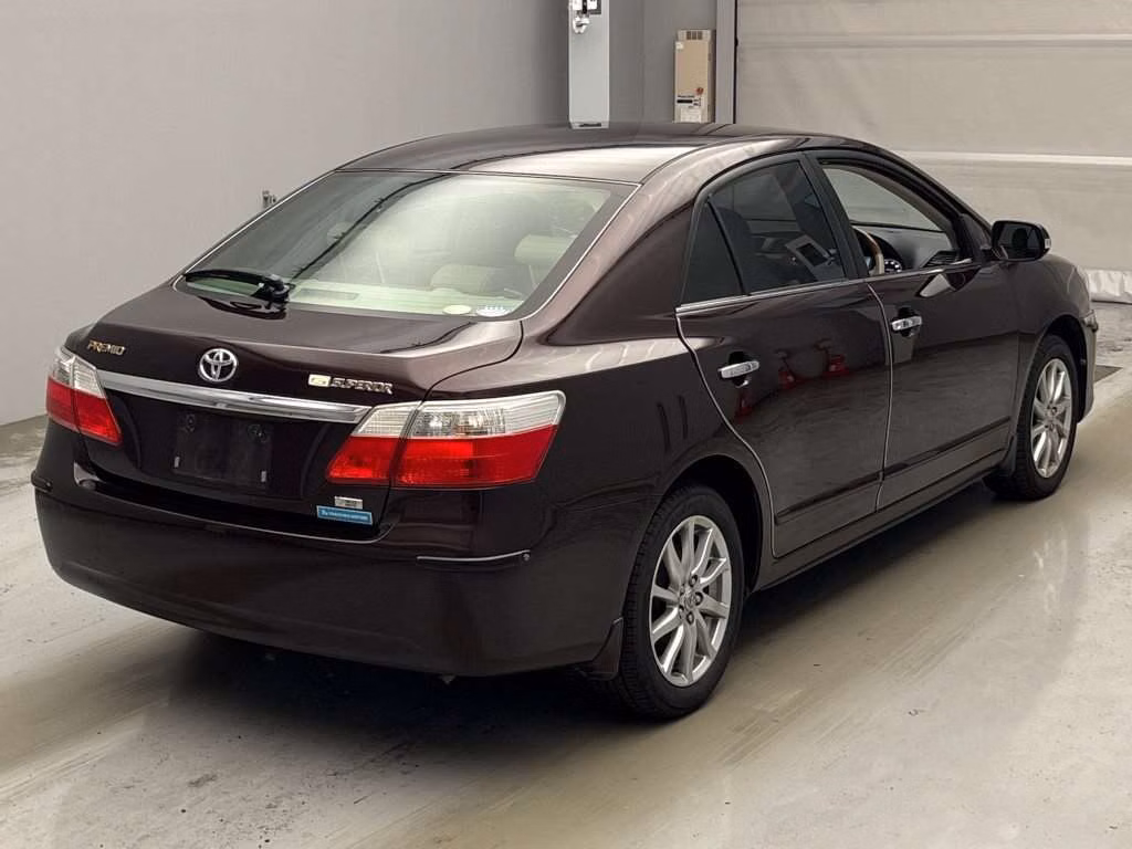 TOYOTA PREMIO