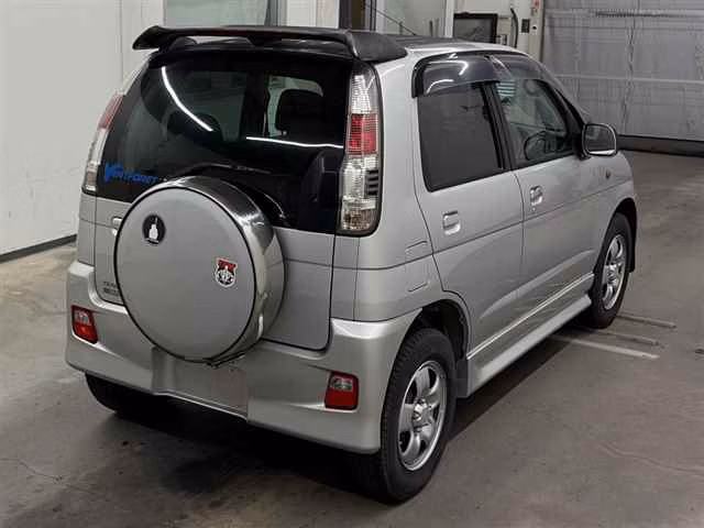 DAIHATSU TERIOS KID