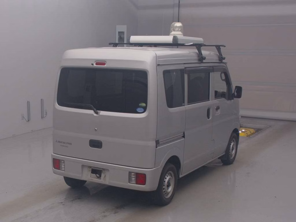 MITSUBISHI MINICAB