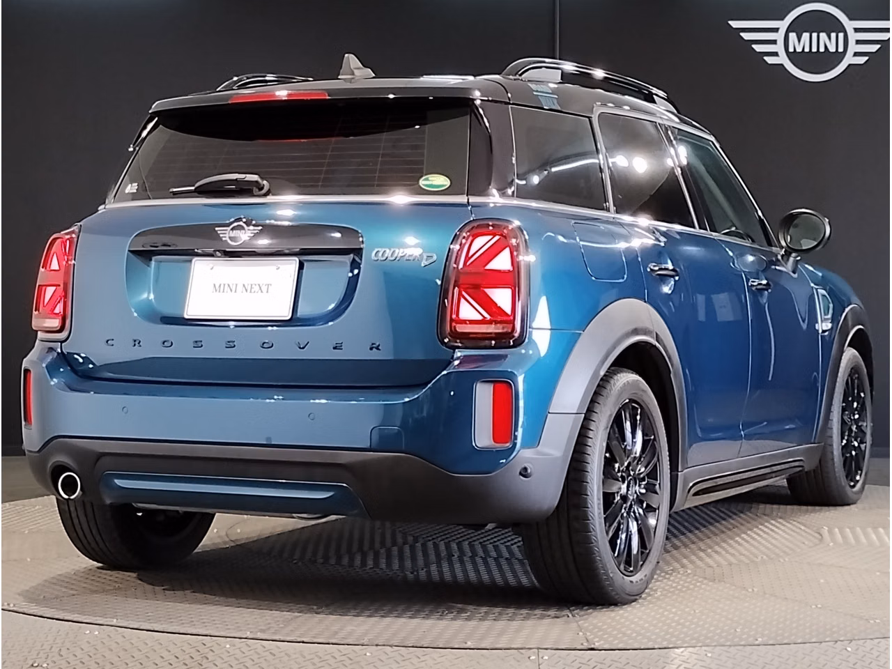 MINI CROSSOVER