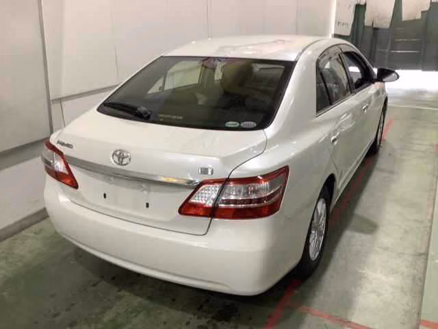 TOYOTA PREMIO