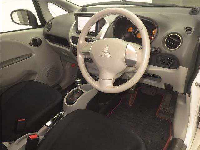 MITSUBISHI I