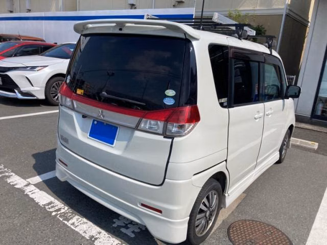 MITSUBISHI DELICA D:2