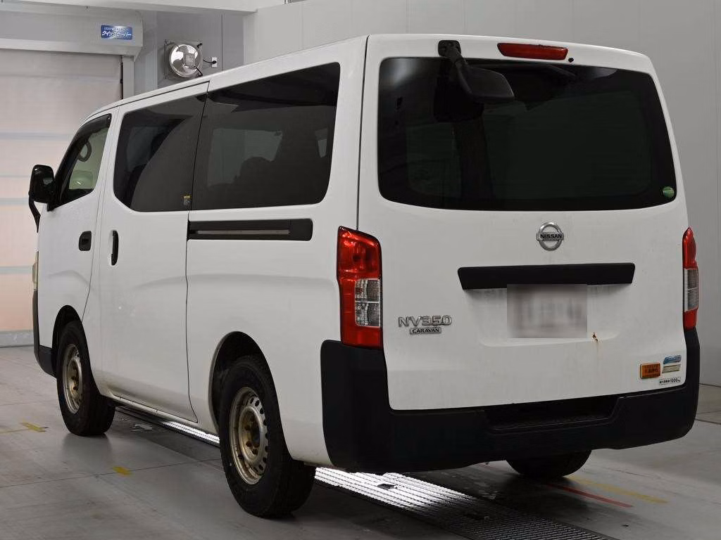 NISSAN NV350 CARAVAN