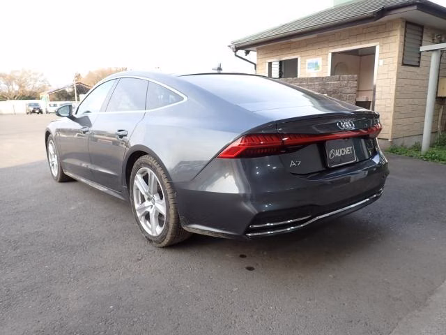 AUDI A7