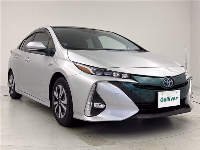 TOYOTA PRIUS PHV