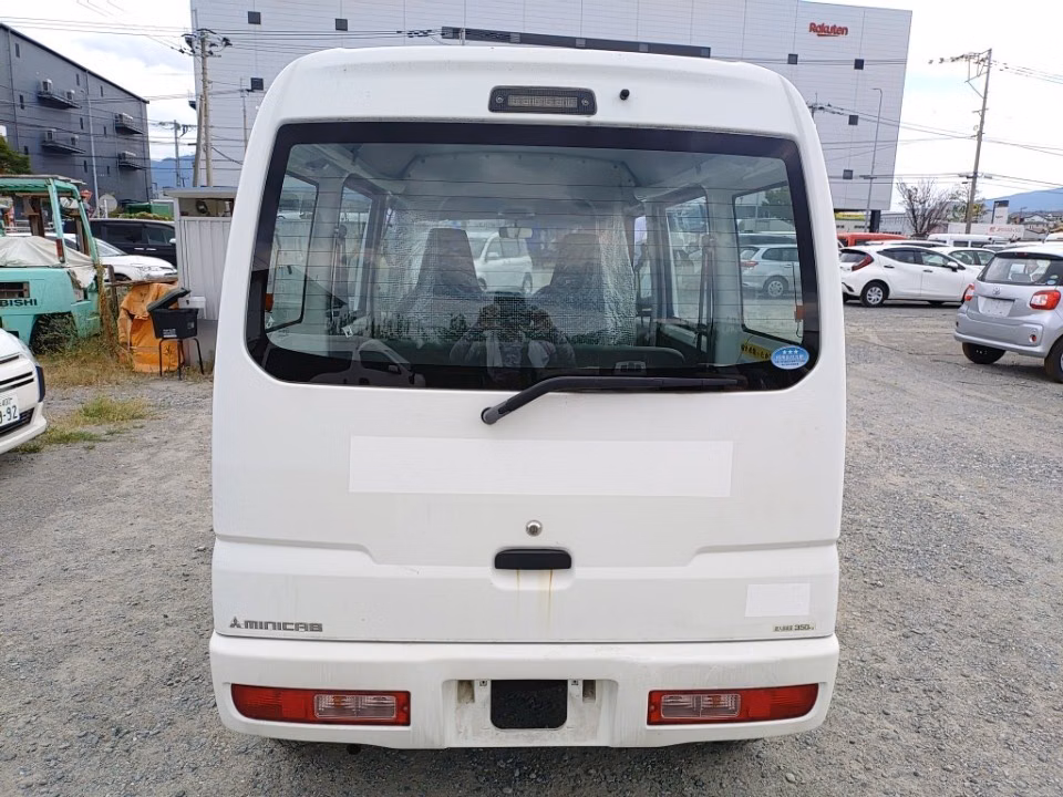 MITSUBISHI MINICAB