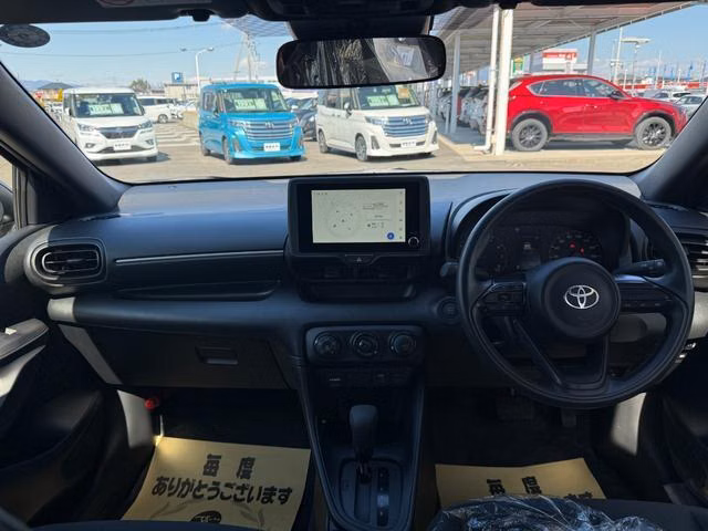 TOYOTA YARIS