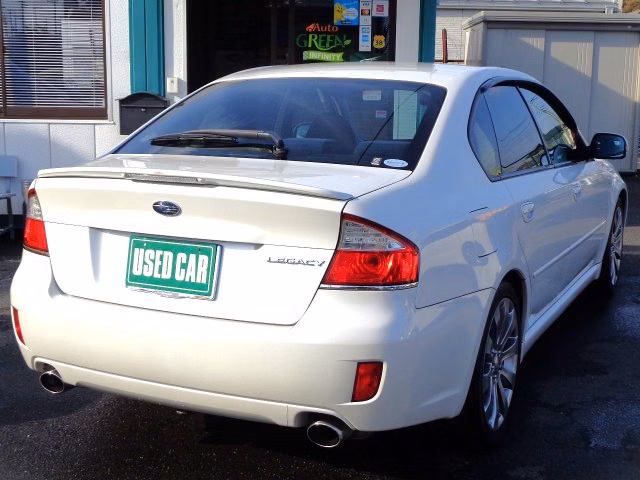 SUBARU LEGACY B4