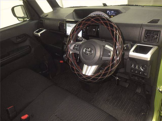 TOYOTA PIXIS MEGA