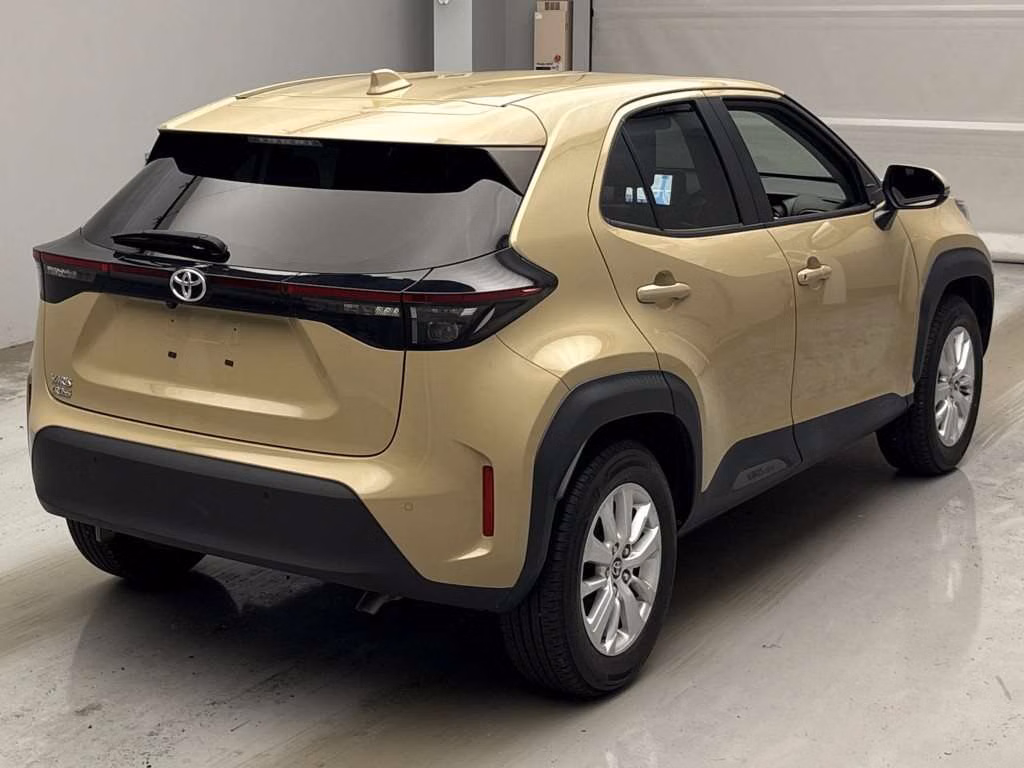 TOYOTA YARIS CROSS