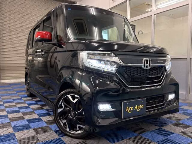 HONDA N-BOX