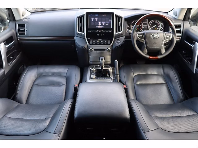 TOYOTA LAND CRUISER